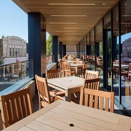 Premier Inn Staines Upon Thames Exterior foto